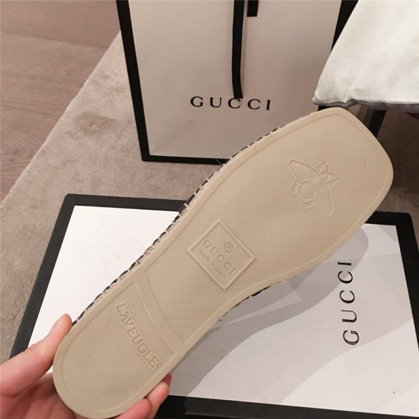 Gucci shoes in box store
